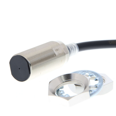 OMRON Proximity sensör, endüktif, pirinç-nikel, M18, ekranlı, 11 mm, NO, 2 m kablo, DC 2 telli 4549734182638
