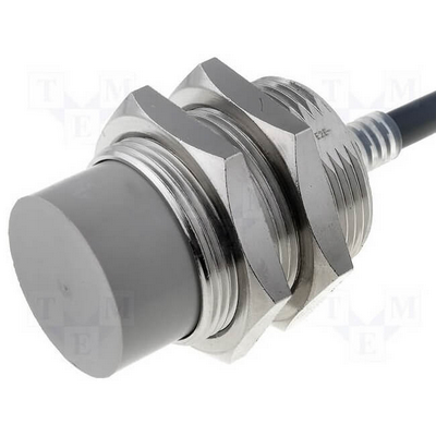 Omron Inductive Sensor, M30, dislocated head, 18mm, AC, 2 cables, Na, 2m cable 4547648404761