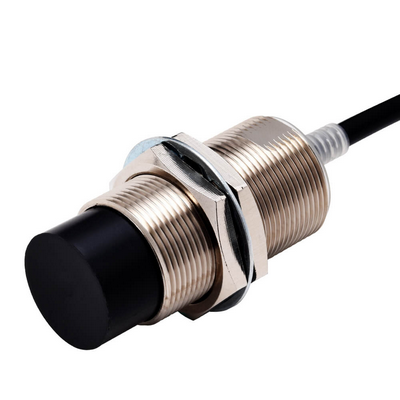 OMRON Yakınlık sensörü, endüktif, nikel-pirinç uzun gövde, M30, korumasız, 40 mm, DC, 3 kablolu, PNP NO, IO-Link COM3, 2 m kablolu 4549734482318