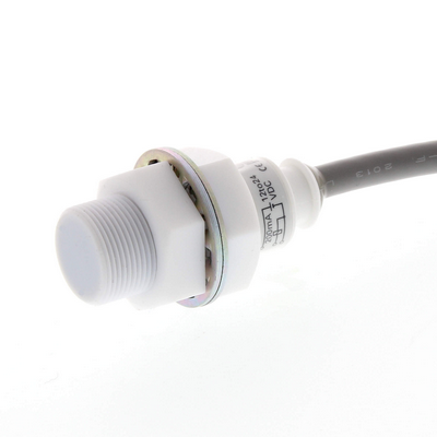 Omron Proximity Sensor, Plastic Body, Inductive, M18, Shielded, 5mm, DC, 3-Wire, NPN-NO, 2M Cable 4547648321136