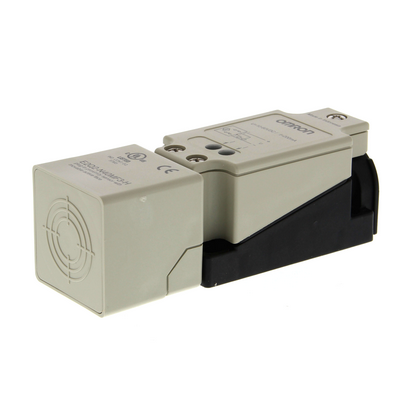 OMRON Yakınlık sensörü, endüktif, kare gövde, korumasız, 30 mm, NPN-NO+NC, M20 4536854963360