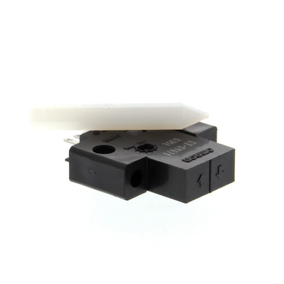 Omron Photomicro Sensor, Reflection Type, Horizontal (Radial), SN = 1-5mm (Adjustable), L-on/D-on Selectable, NPN, Connector 4536853238780