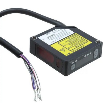 Panasonic Kompakt Lazer Yer Değiştirme Sensörü HL-G105-A-C5